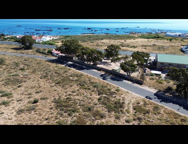 844M² VACANT LAND FOR SALE IN BRITANNICA HEIGHTS